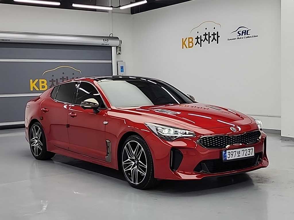 KIA Stinger - Vista 4