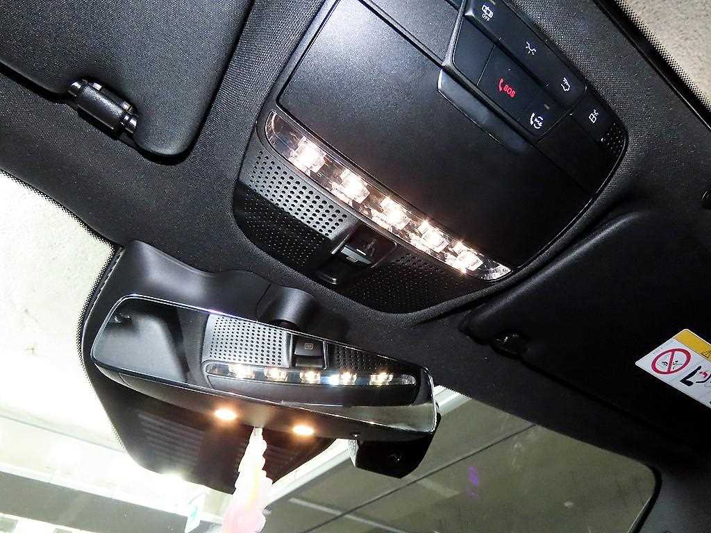 Mercedes Benz GLC Class 2021 Gris - Importación desde Corea - HF Imports Iquique - Foto 13