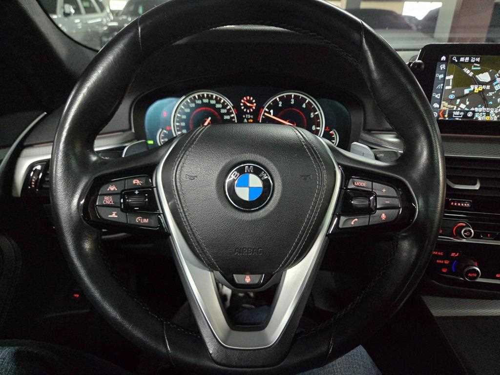 BMW 5 Series - Vista 10