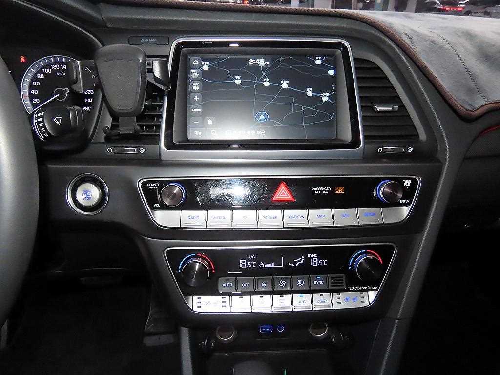 HYUNDAI Sonata - Vista 11