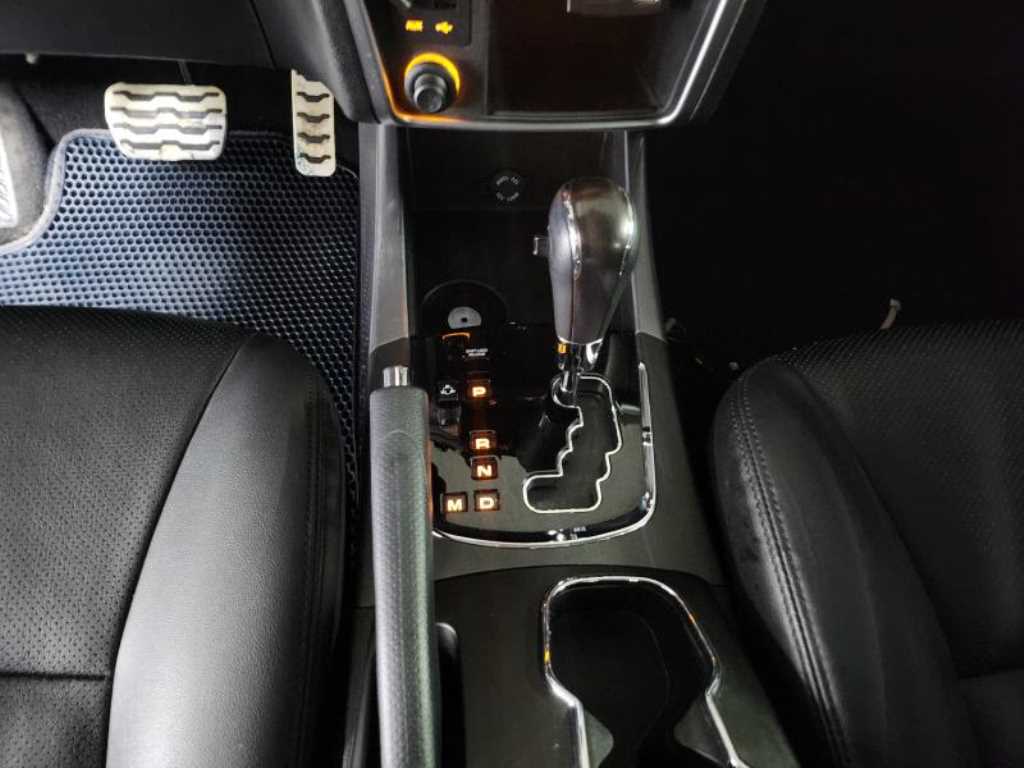 Ssangyong Korando - Vista 9