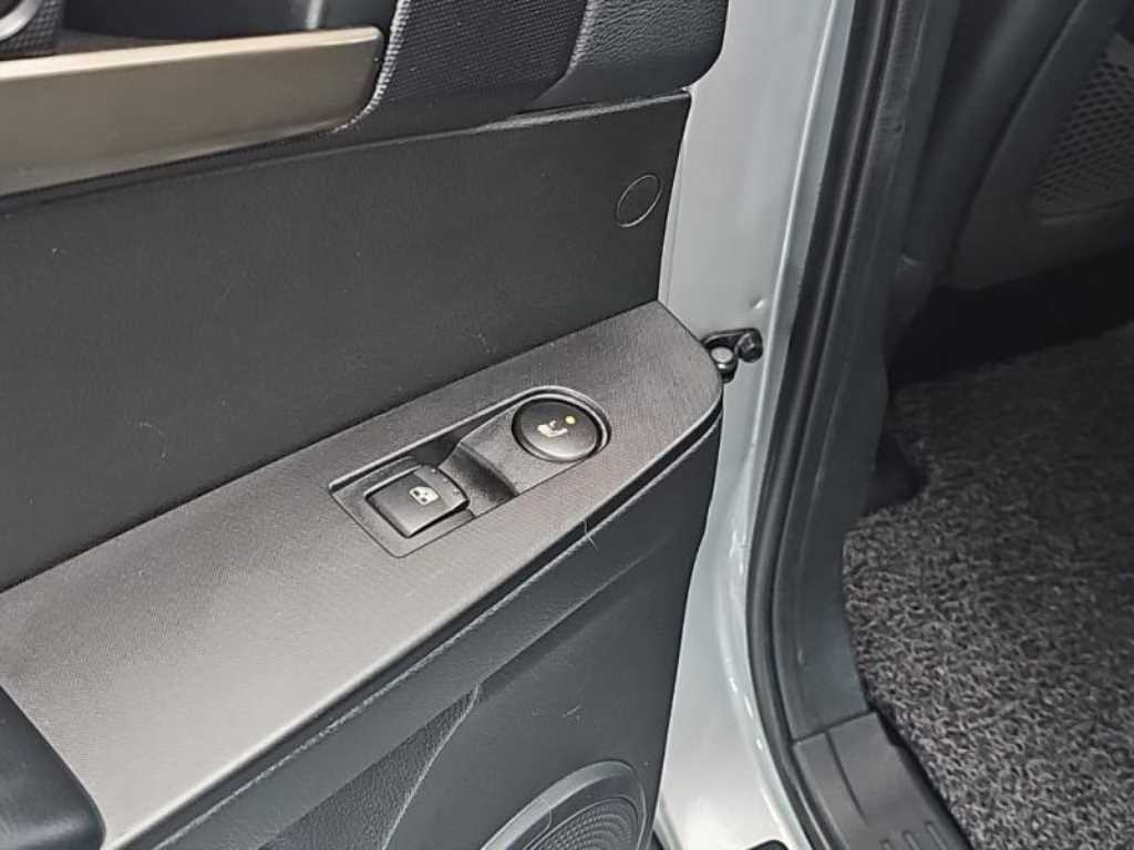 Ssangyong Korando 2015 Plateado - Importación desde Corea - HF Imports Iquique - Foto 17