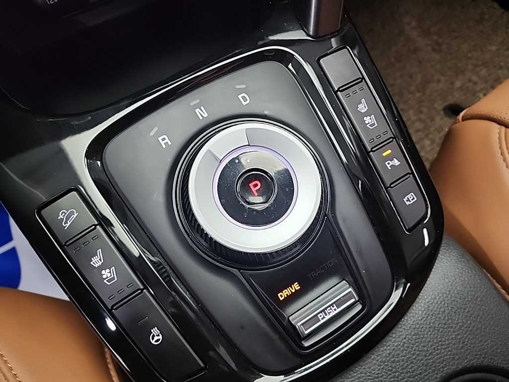 KIA Seltos - Vista 8