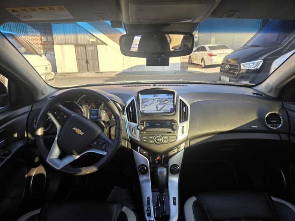 Chevrolet Cruise - Vista 9