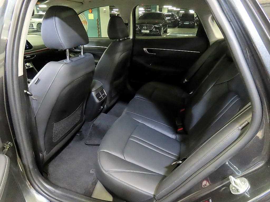 HYUNDAI Sonata - Vista 7