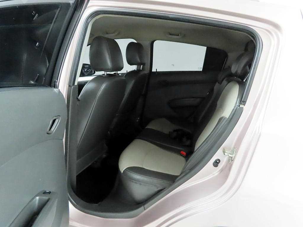 Chevrolet Spark 2012 Morado - Importación desde Corea - HF Imports Iquique - Foto 15