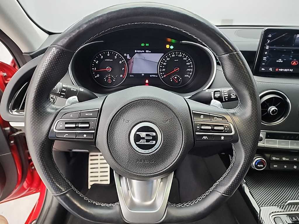 KIA Stinger - Vista 9