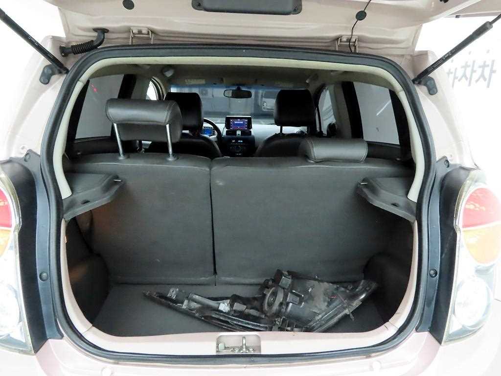 Chevrolet Spark - Vista 5