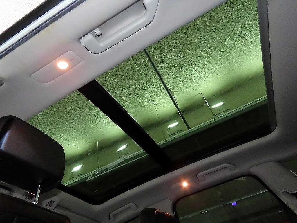 Volkswagen Touareg 2012 Blanco - Importación desde Corea - HF Imports Iquique - Foto 16