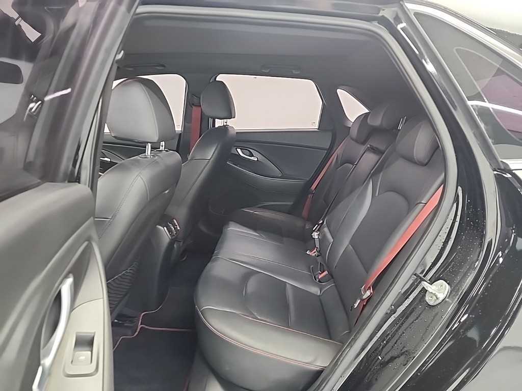 HYUNDAI i30 - Vista 12