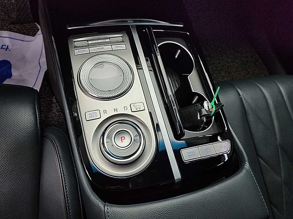 Genesis G80 - Vista 8