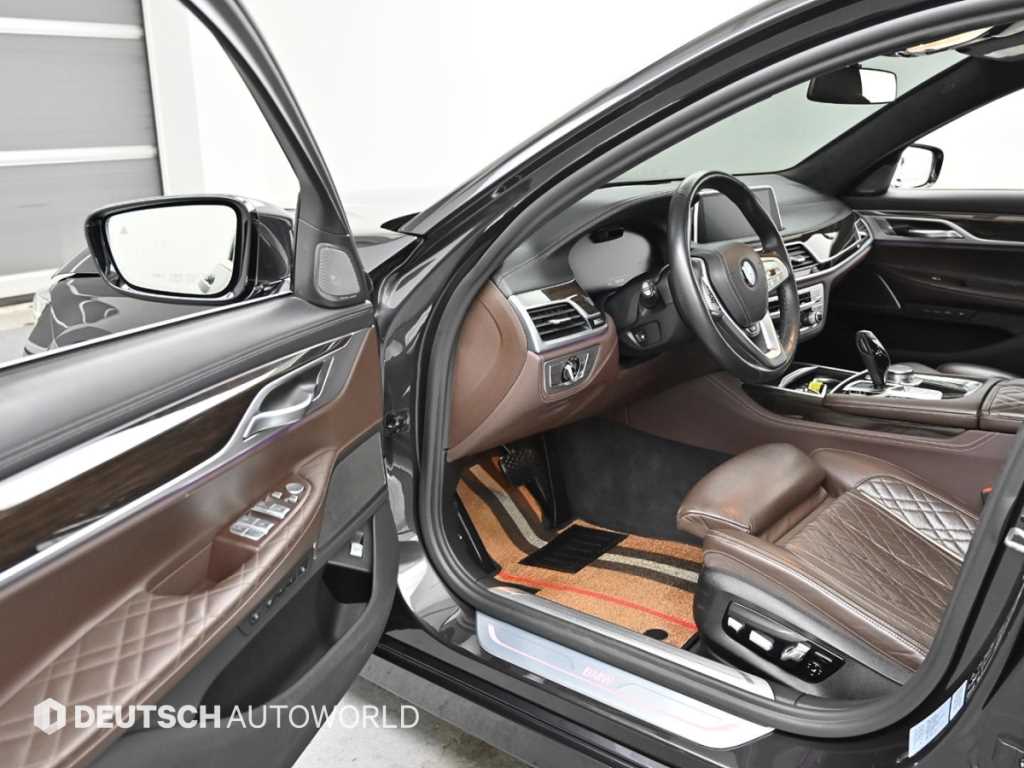 BMW 7 Series - Vista 11