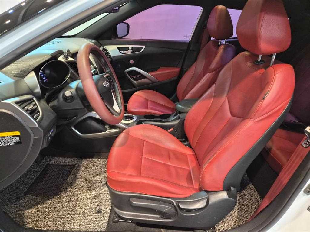 HYUNDAI Veloster - Vista 9