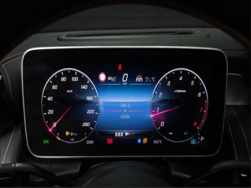 Mercedes Benz GLC Class - Vista 8