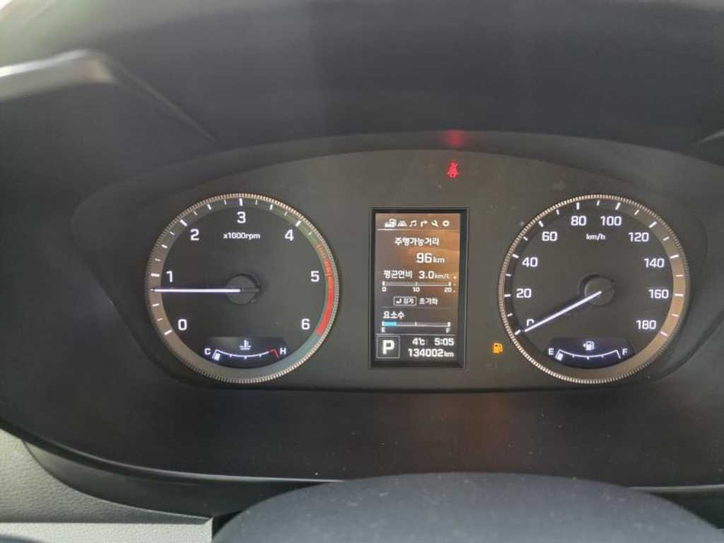 HYUNDAI Solati - Vista 12