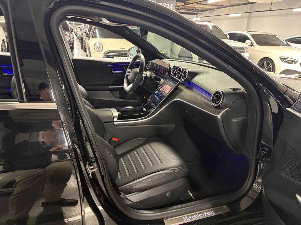 Mercedes Benz C Class 2024 Negro - Importación desde Corea - HF Imports Iquique - Foto 14