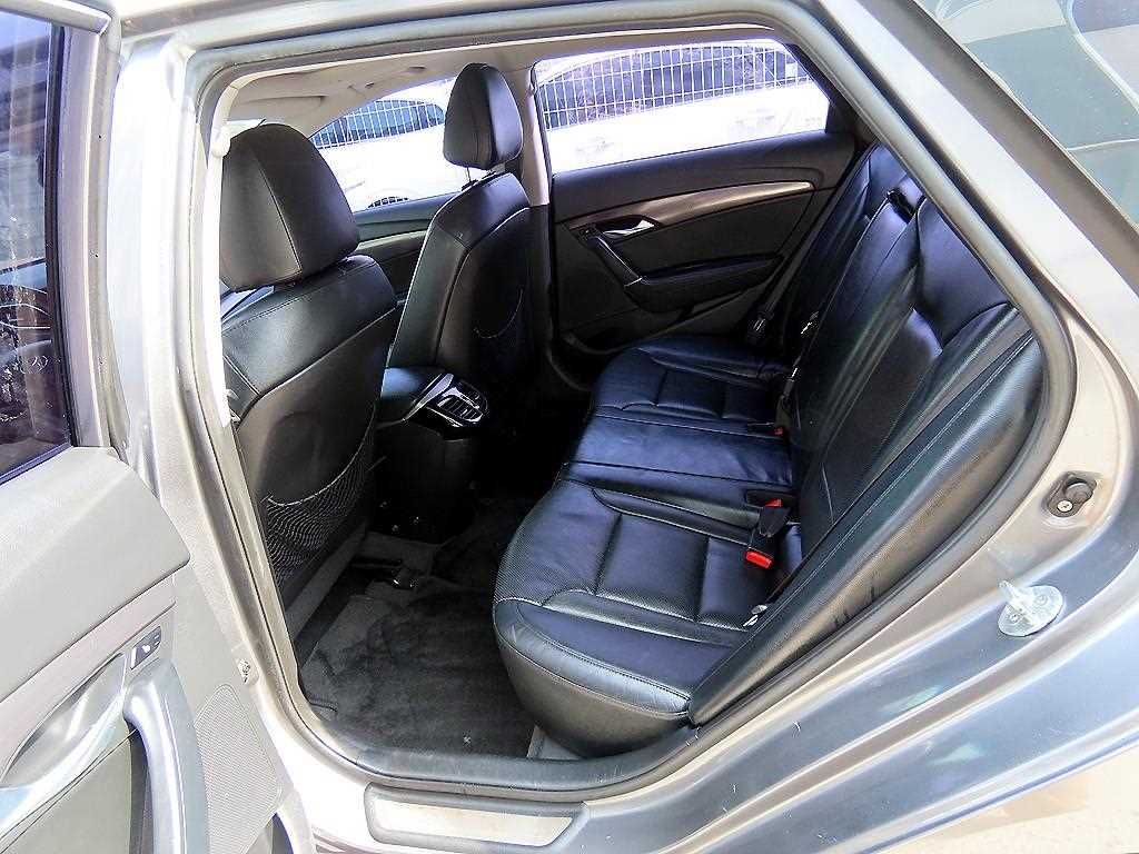 HYUNDAI i40 - Vista 6