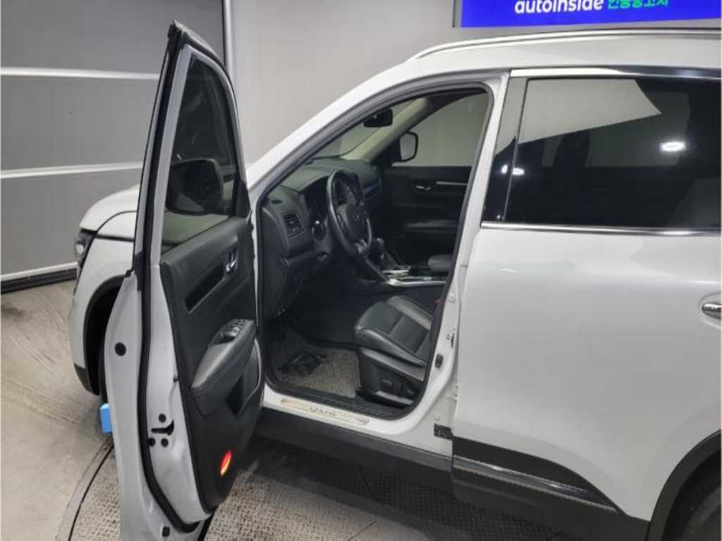 SAMSUNG QM6 - Vista 5