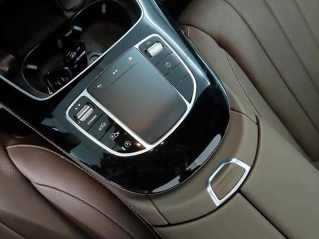 Mercedes Benz E class 2021 Negro - Importación desde Corea - HF Imports Iquique - Foto 13