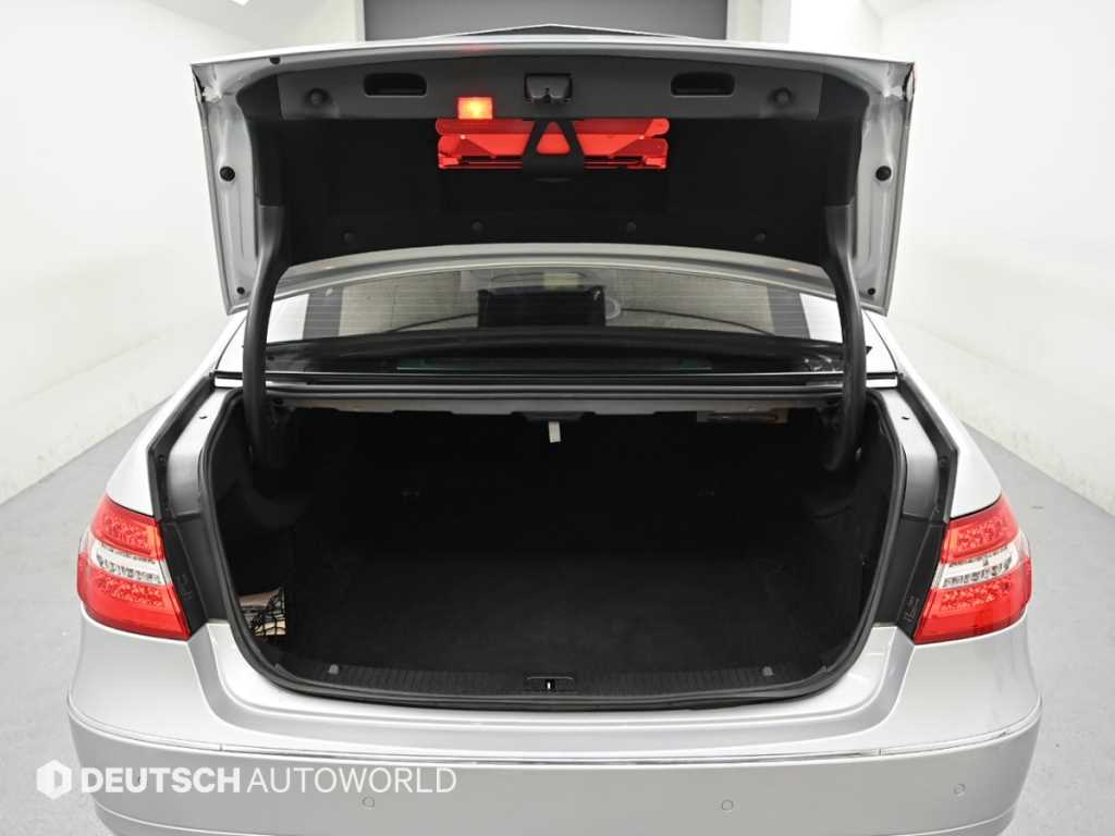 Mercedes Benz E class 2012 Gris - Importación desde Corea - HF Imports Iquique - Foto 19