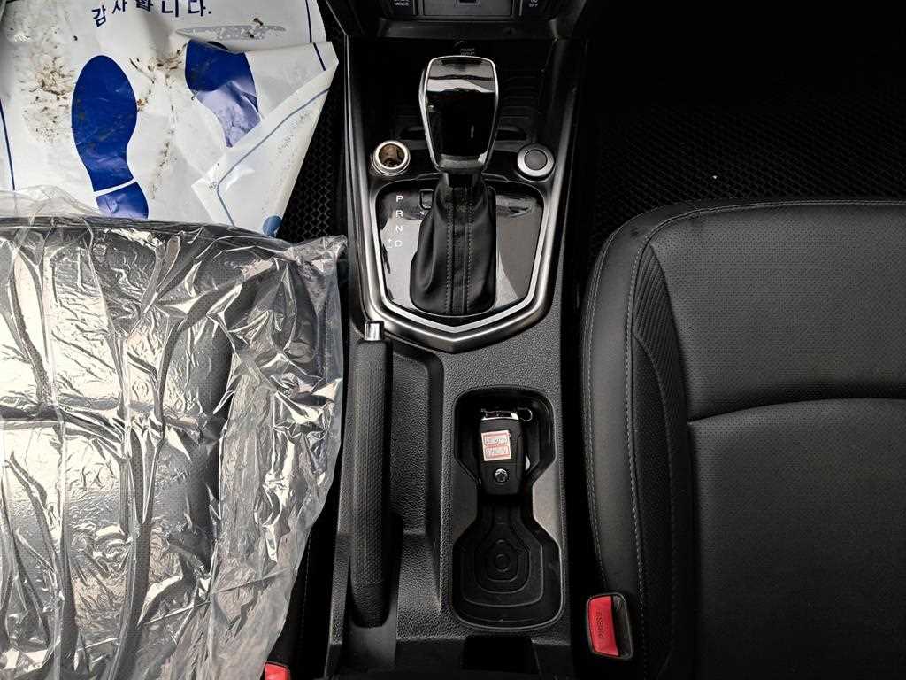 Ssangyong Tivoli 2020 Blanco - Importación desde Corea - HF Imports Iquique - Foto 14