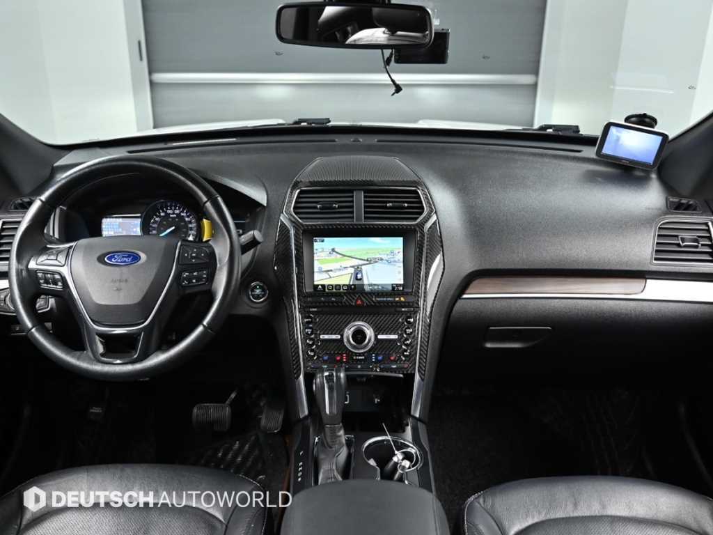 Ford Explorer - Vista 7