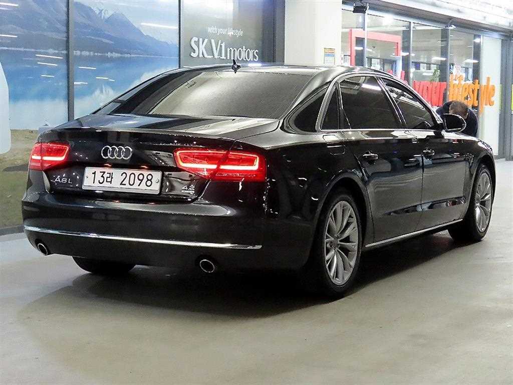 Audi A8 - Vista 4