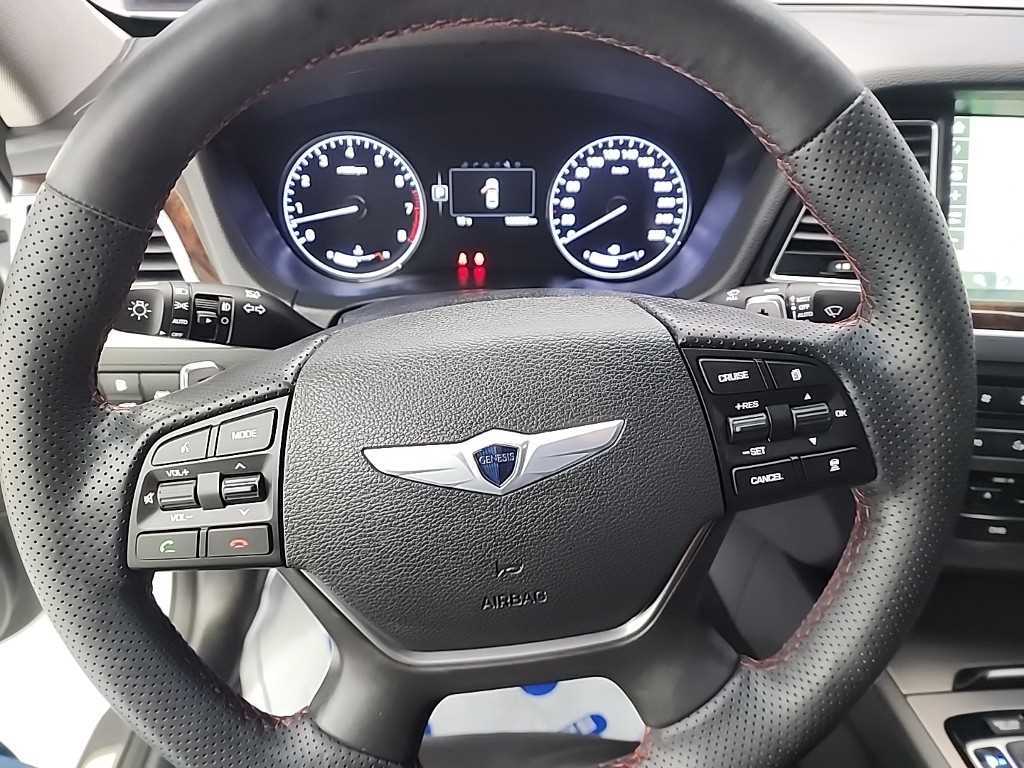 HYUNDAI Genesis - Vista 9