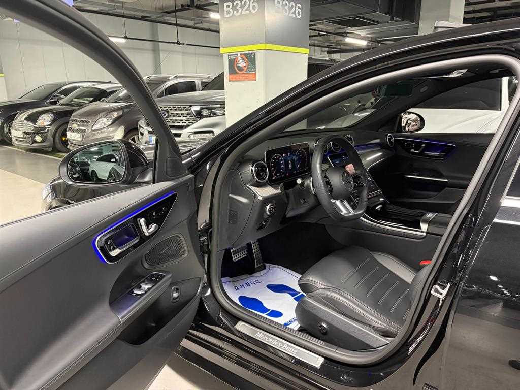 Mercedes Benz C Class - Vista 8