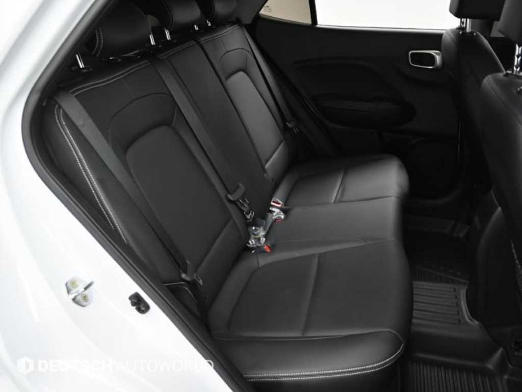 HYUNDAI Venue - Vista 10