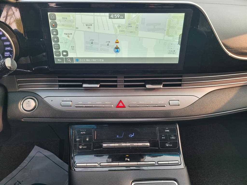 HYUNDAI Grandeur - Vista 12