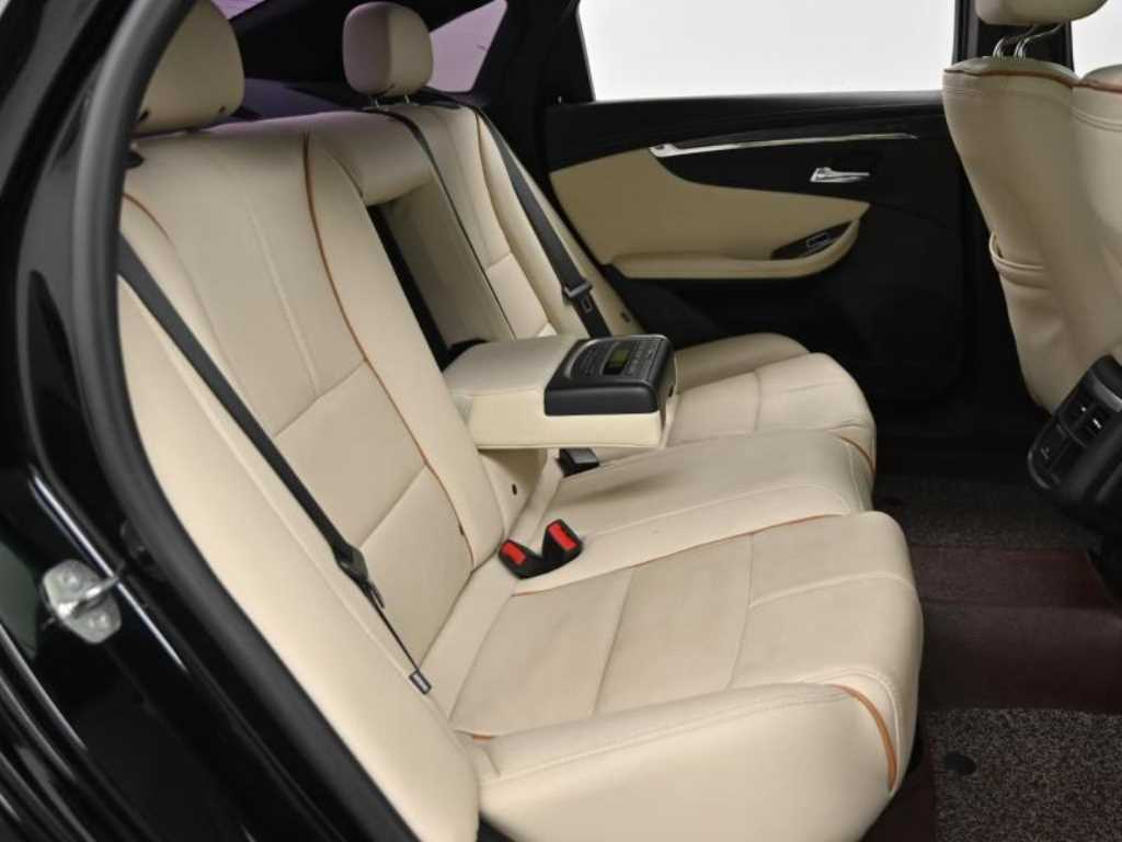 Chevrolet Impala - Vista 12