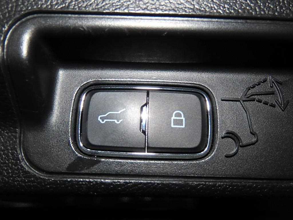 Ford Explorer 2020 Negro - Importación desde Corea - HF Imports Iquique - Foto 15