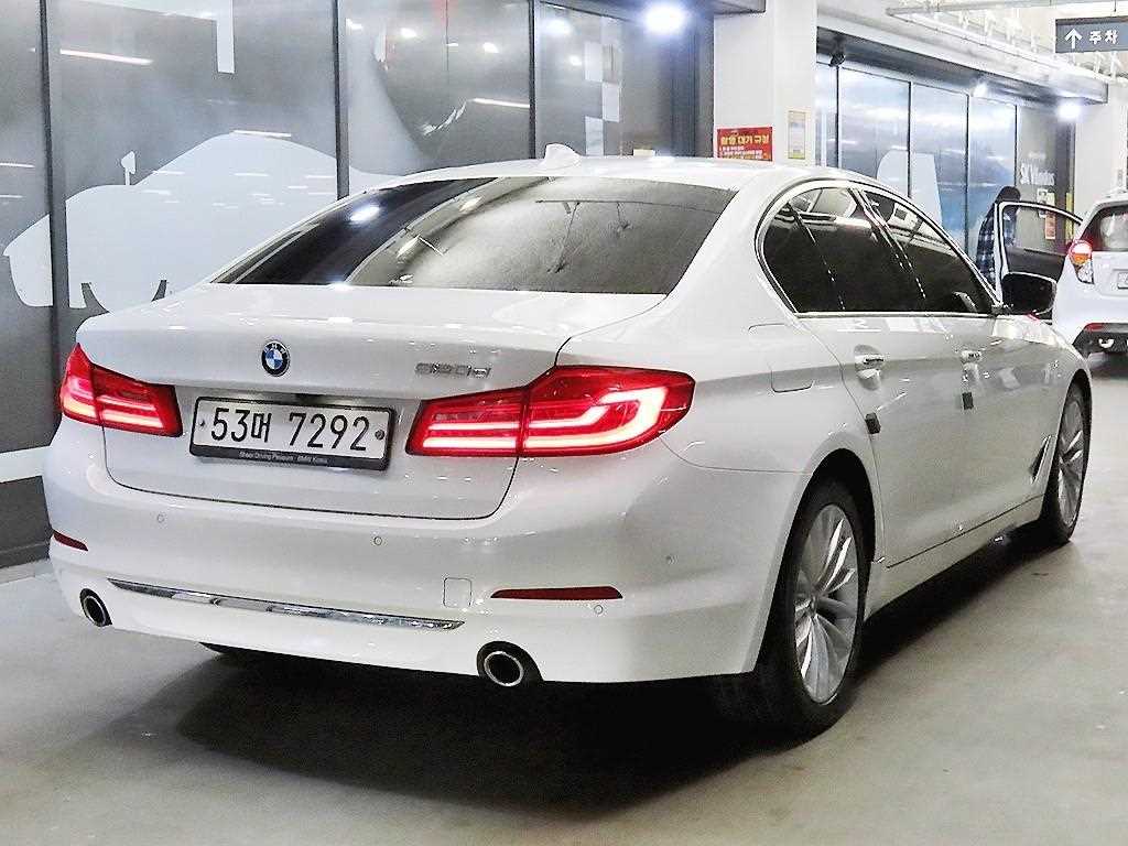 BMW 5 Series - Vista 4