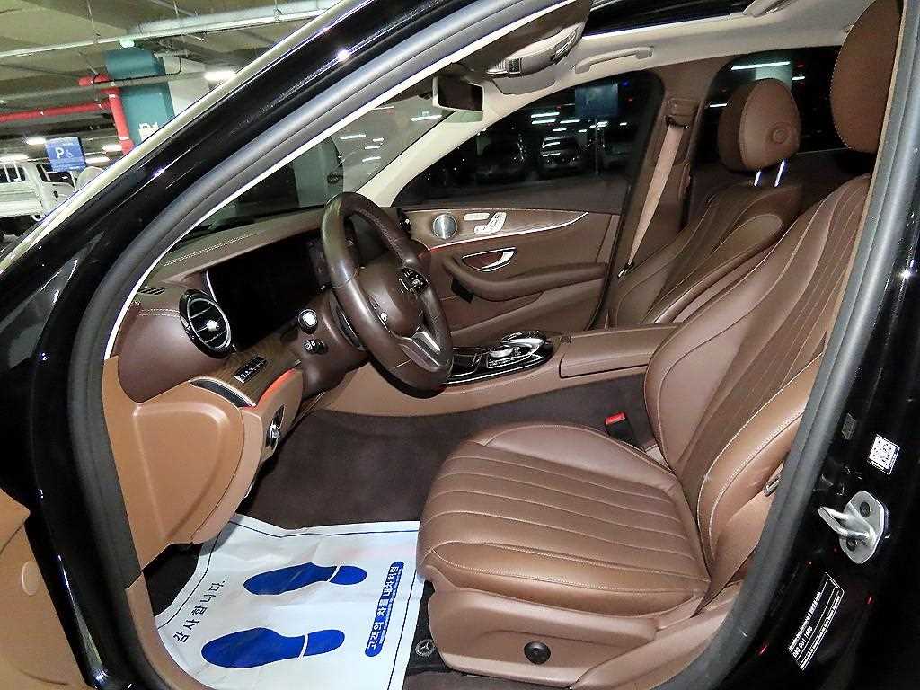 Mercedes Benz E class - Vista 6