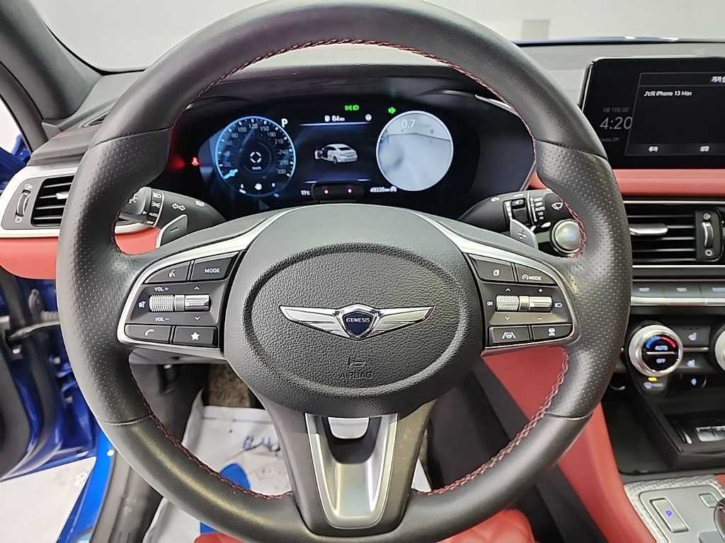 Genesis G70 - Vista 9