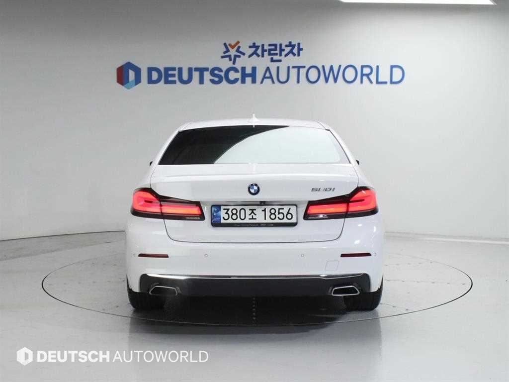 BMW 5 Series - Vista 4