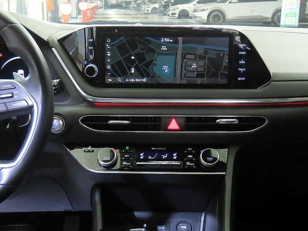 HYUNDAI Sonata - Vista 11