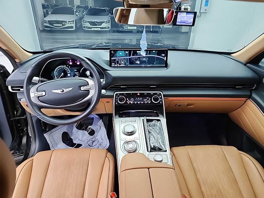 Genesis GV80 - Vista 7