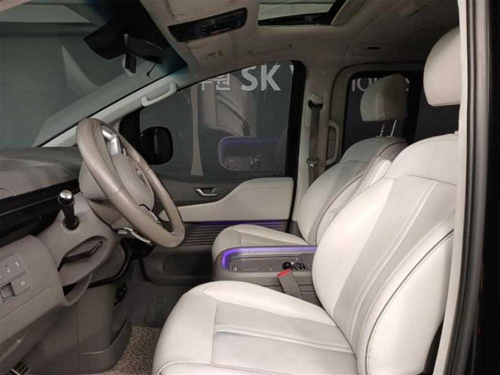 HYUNDAI Staria - Vista 7