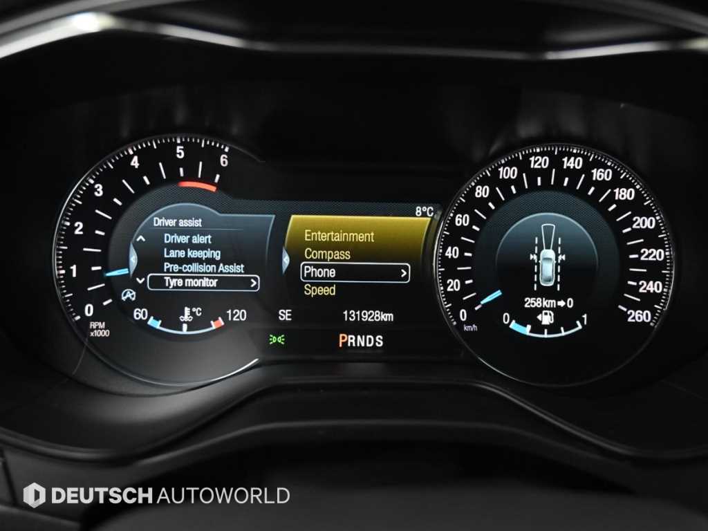 Ford Mondeo - Vista 8