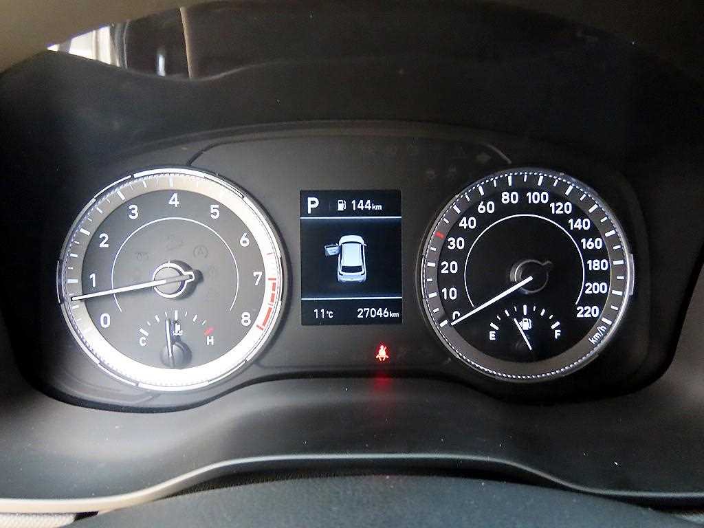 HYUNDAI Venue - Vista 9