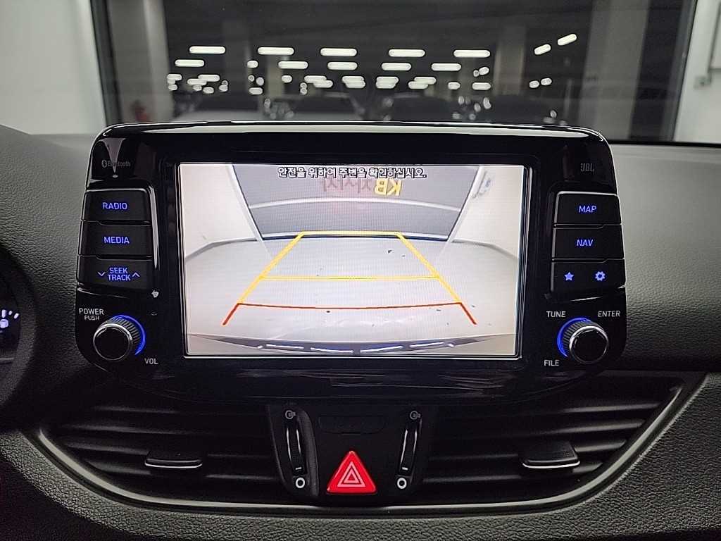 HYUNDAI i30 2017 Negro - Importación desde Corea - HF Imports Iquique - Foto 16