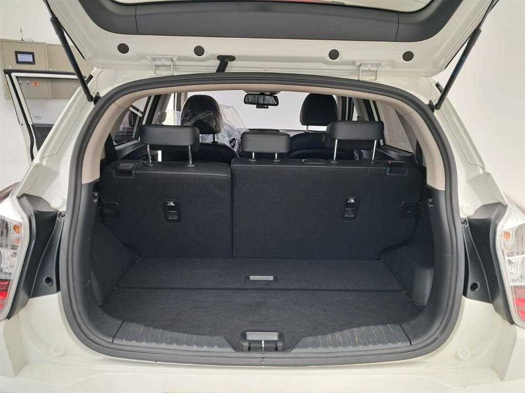 Ssangyong Tivoli 2020 Blanco - Importación desde Corea - HF Imports Iquique - Foto 18