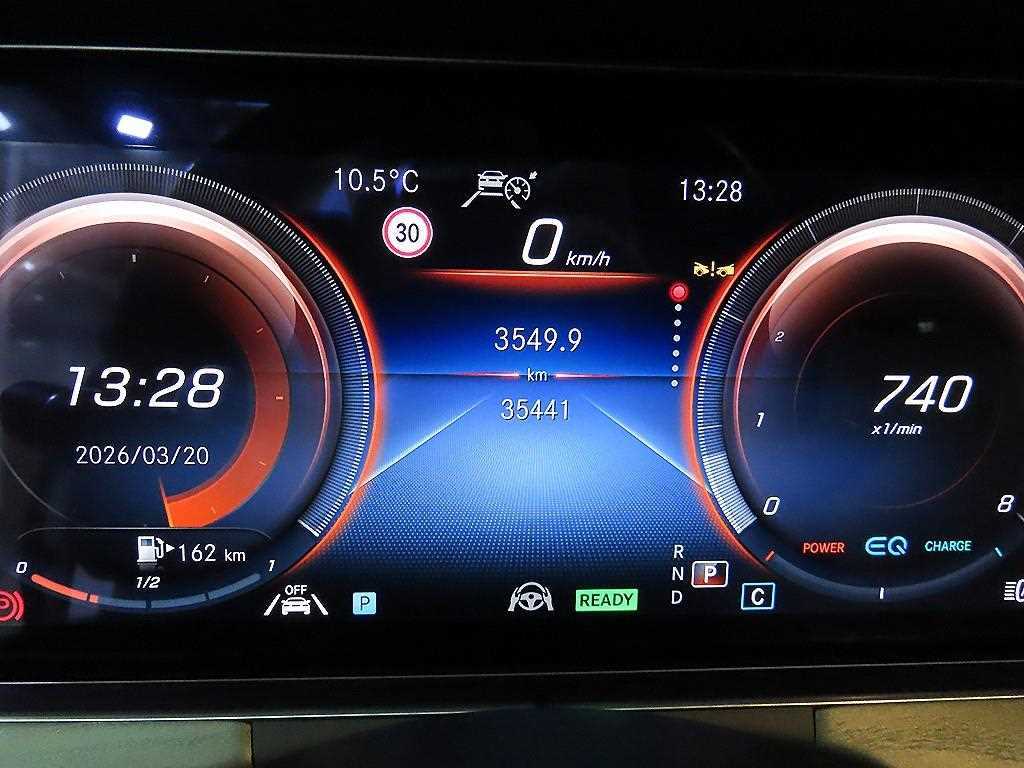 Mercedes Benz E class - Vista 10