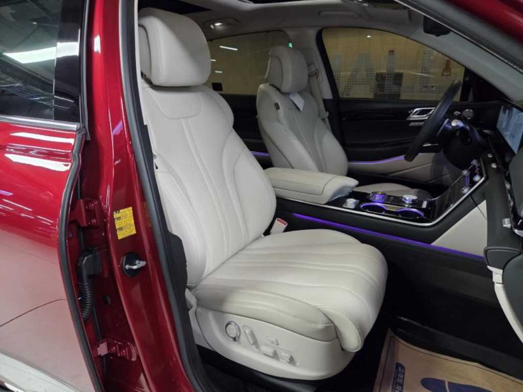 Genesis GV80 - Vista 9