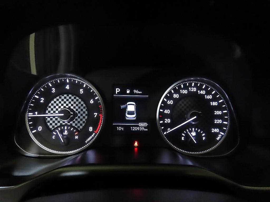 HYUNDAI Avante - Vista 8