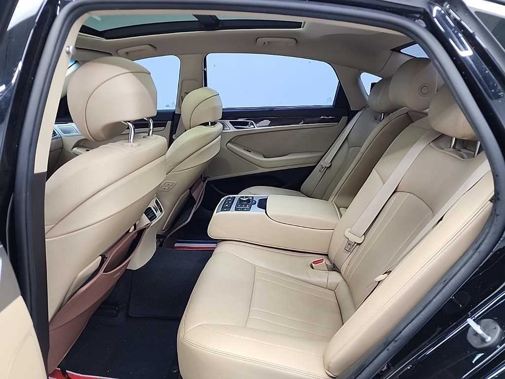 Genesis G80 - Vista 12