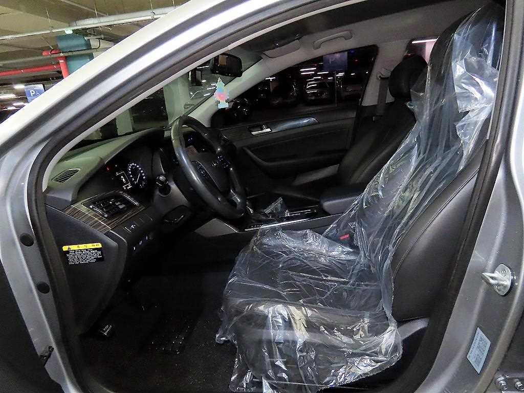 HYUNDAI Sonata - Vista 6