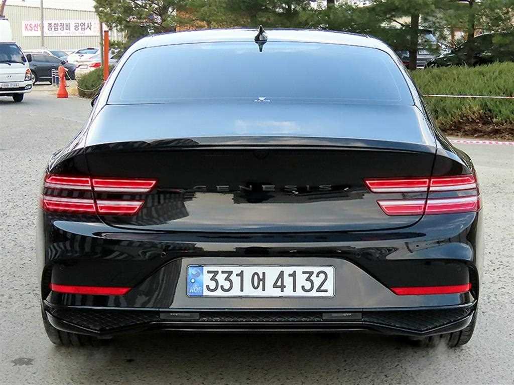 Genesis G80 - Vista 4